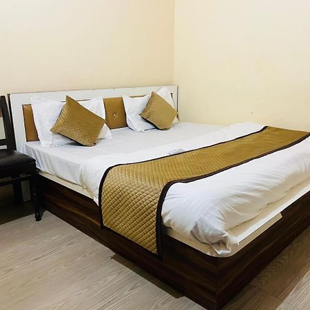 Hotel Shyam Sarover And Restaurant Ringas Exterior foto
