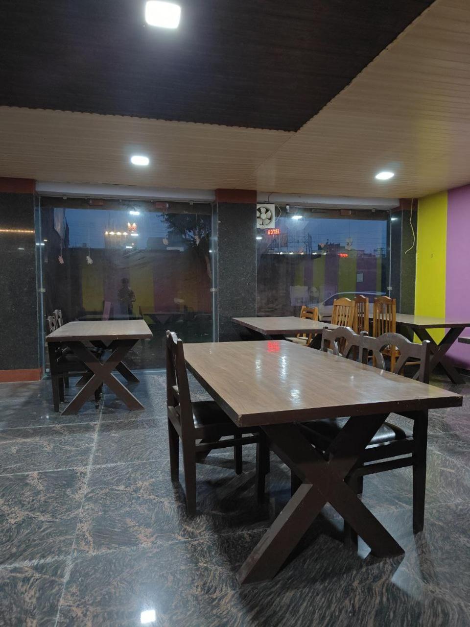 Hotel Shyam Sarover And Restaurant Ringas Exterior foto